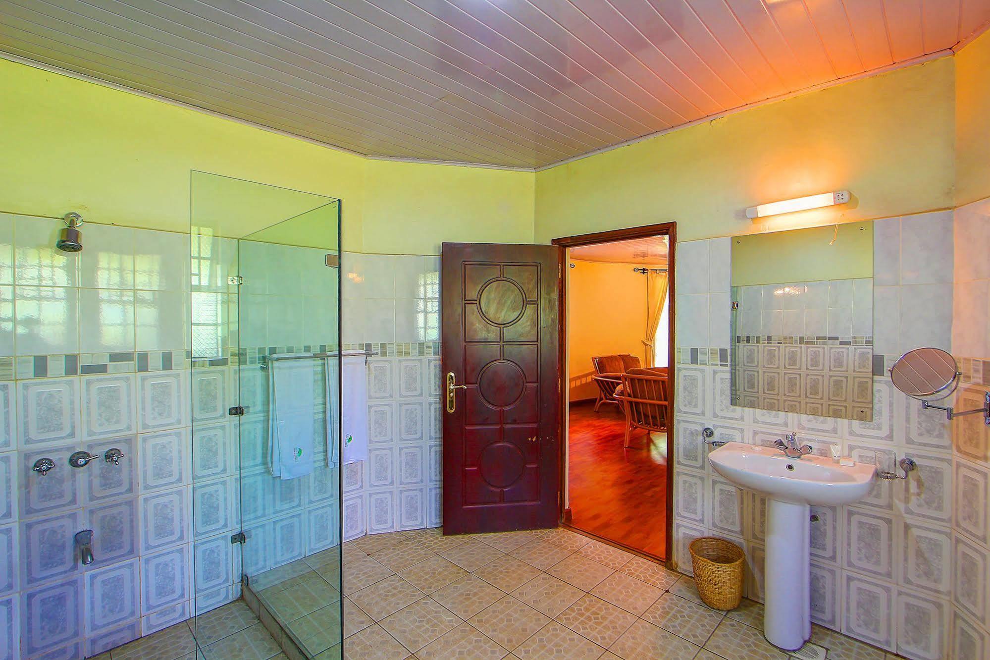 Poa Place Resort & Hotel - Where Nature Meets Comfort Eldoret Εξωτερικό φωτογραφία